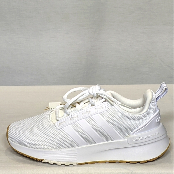 NEW adidas Womens Racer TR21 Shoes Cloud White Sz 6 - Picture 1 of 4